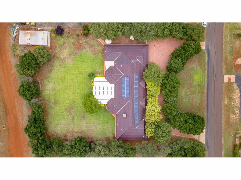 4 Chondelle Court, Dubbo NSW 2830