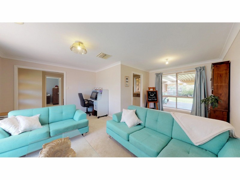 85 Websdale Drive, Dubbo NSW 2830