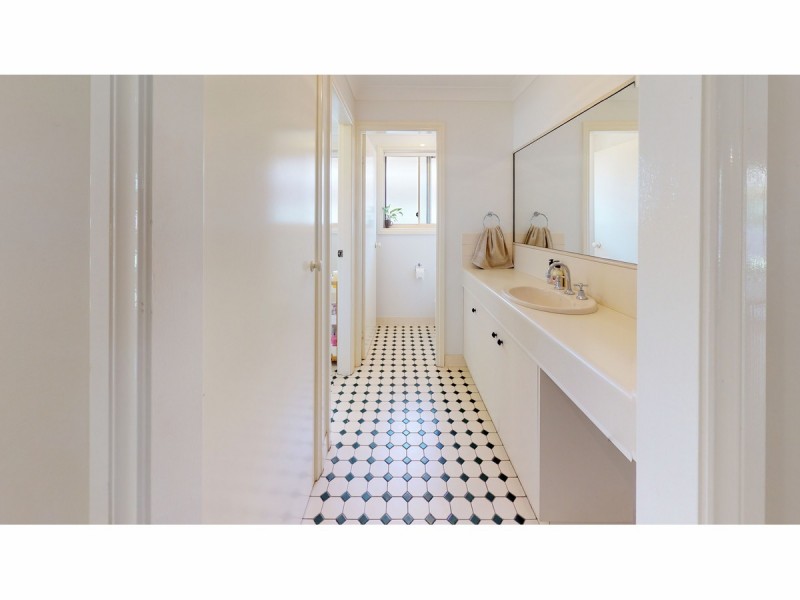 85 Websdale Drive, Dubbo NSW 2830