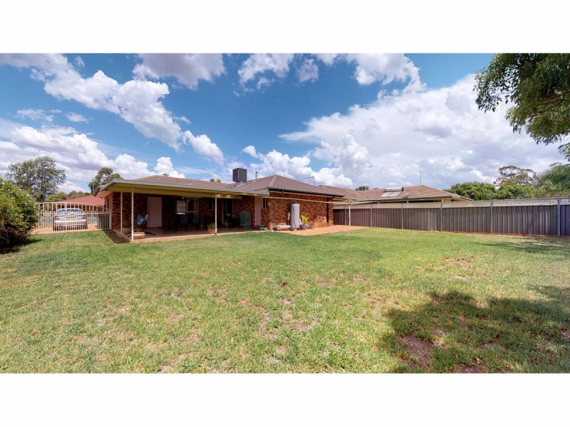 85 Websdale Drive, Dubbo NSW 2830