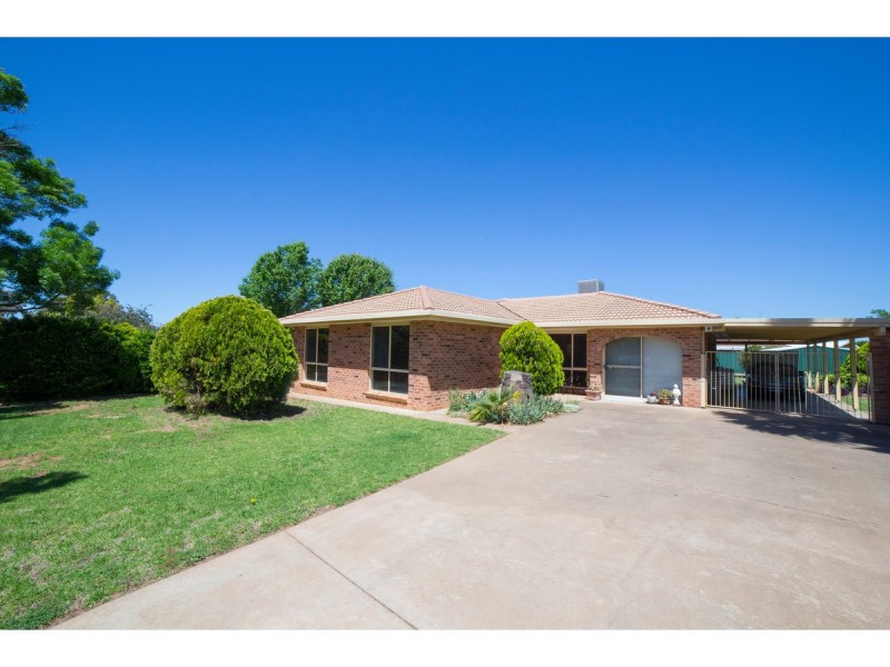8 Currawong Road, Dubbo NSW 2830