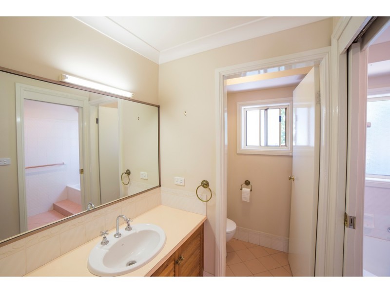 8 Currawong Road, Dubbo NSW 2830