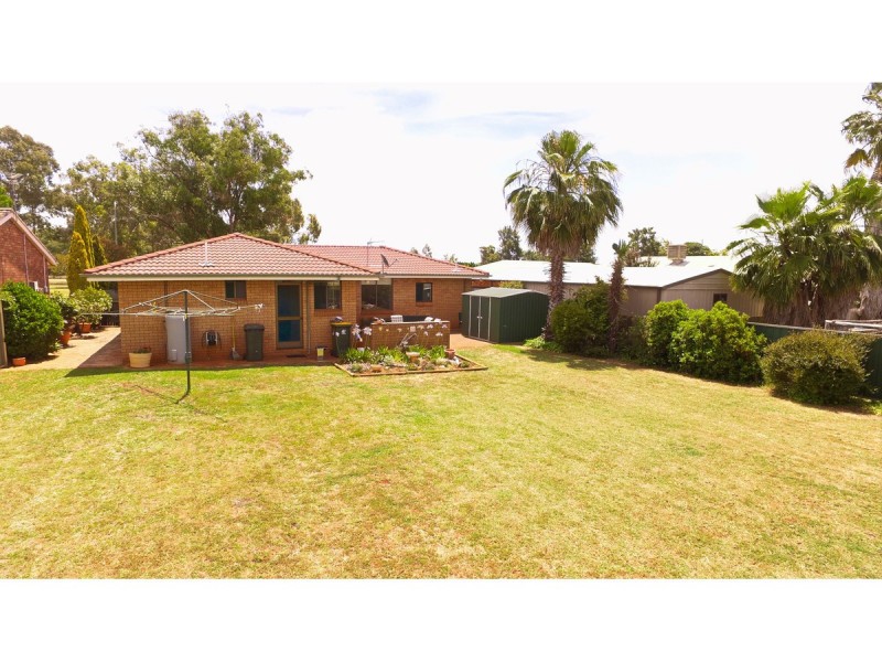 2 Royal Parade, Dubbo NSW 2830