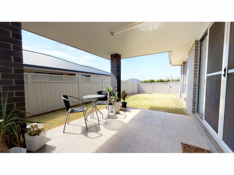 28 Sherrard Crescent, Dubbo NSW 2830