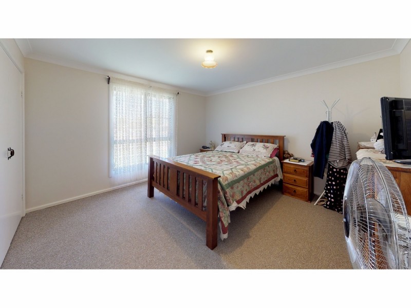 34 Mumford Crescent, Dubbo NSW 2830