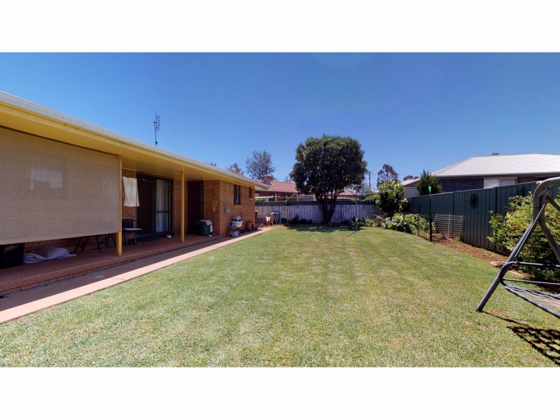 34 Mumford Crescent, Dubbo NSW 2830