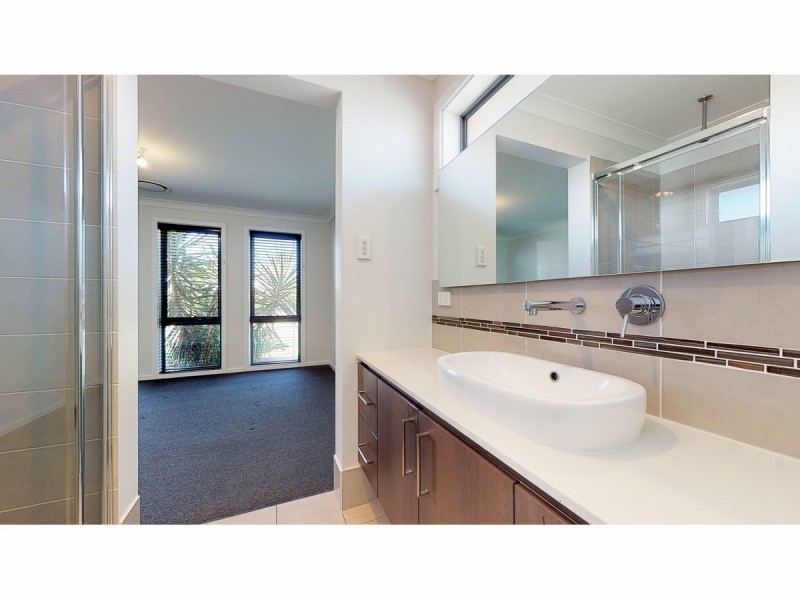 20 Dunheved Circle, Dubbo NSW 2830