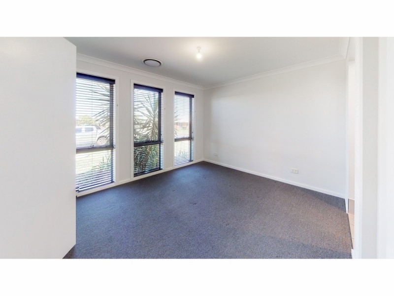 20 Dunheved Circle, Dubbo NSW 2830