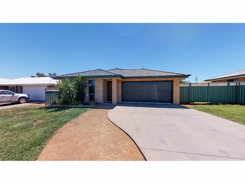 20 Dunheved Circle, Dubbo NSW 2830