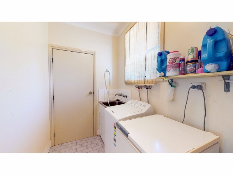 6 Tudor Place, Dubbo NSW 2830
