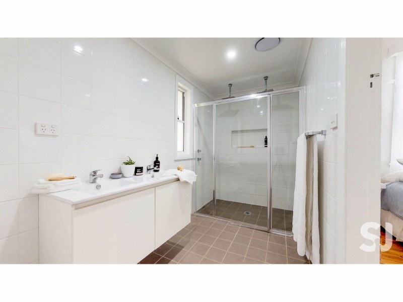 11 Furney Street, Dubbo NSW 2830