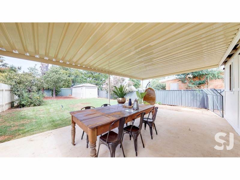 11 Furney Street, Dubbo NSW 2830
