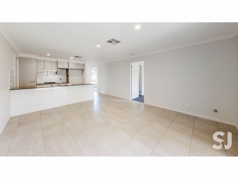 2 Boyd Avenue, Dubbo NSW 2830