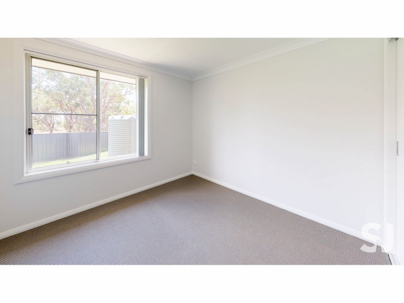 2 Boyd Avenue, Dubbo NSW 2830