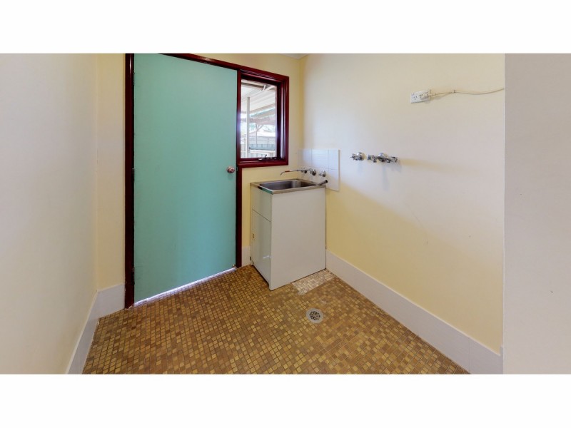 111 Baird Drive, Dubbo NSW 2830