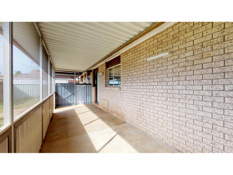 111 Baird Drive, Dubbo NSW 2830