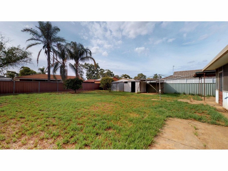 111 Baird Drive, Dubbo NSW 2830