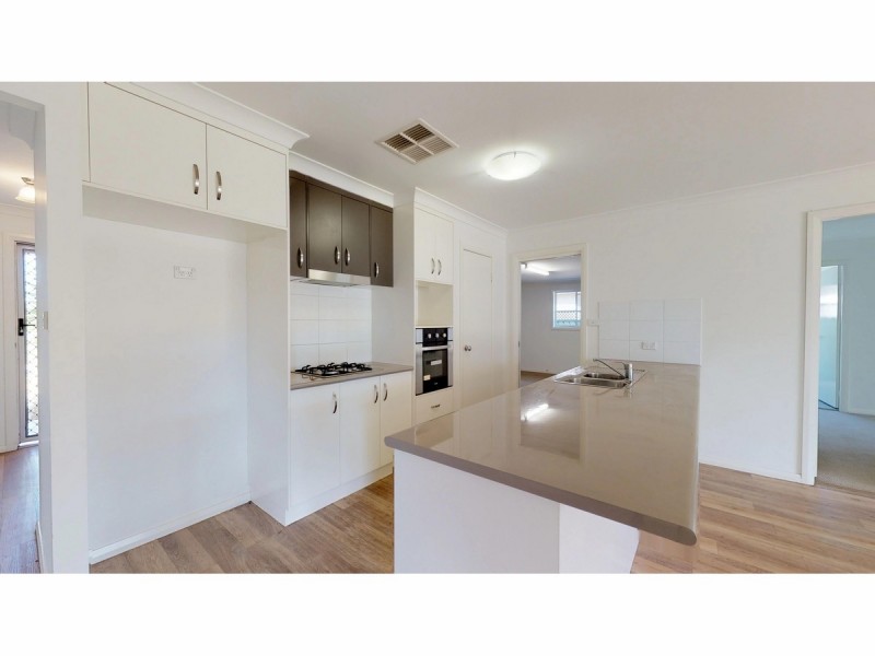 22 Dalbeattie Crescent, Dubbo NSW 2830