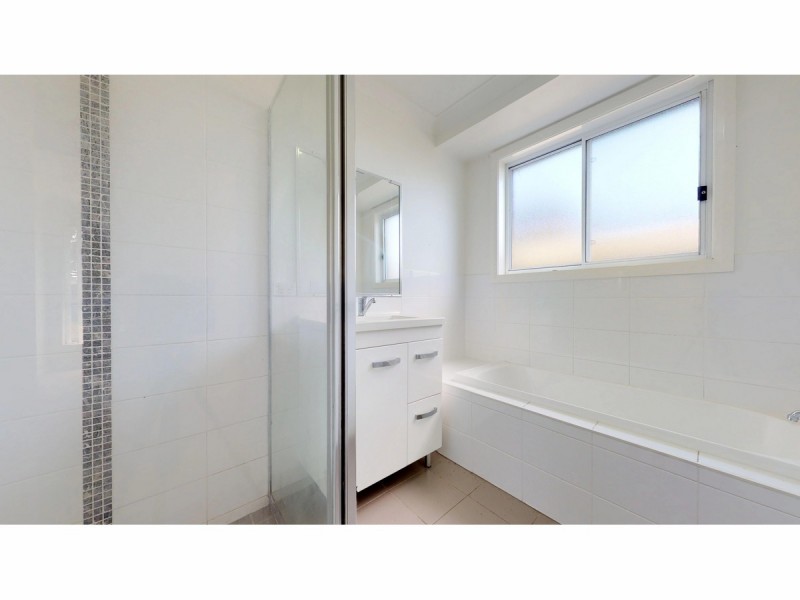 22 Dalbeattie Crescent, Dubbo NSW 2830