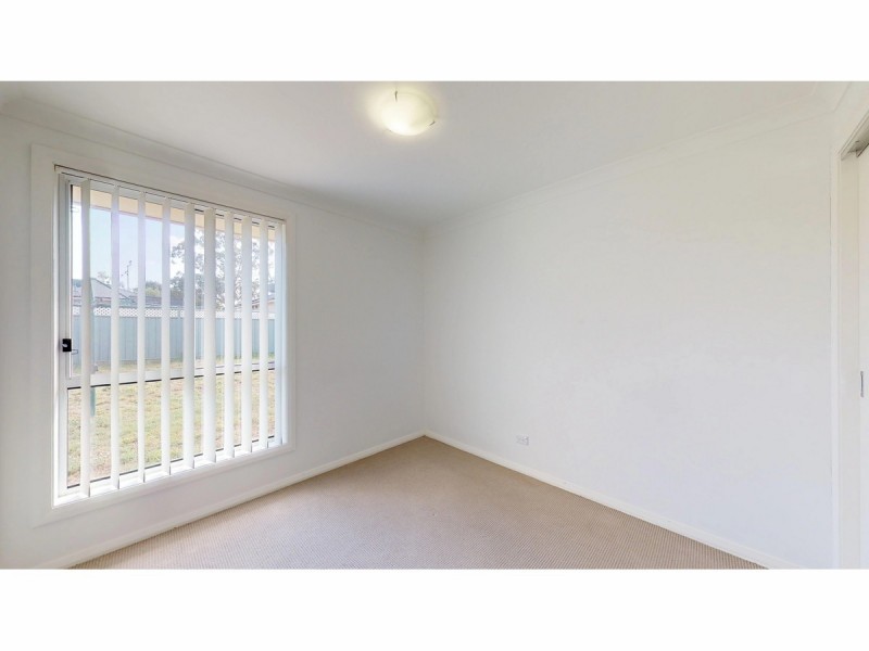 22 Dalbeattie Crescent, Dubbo NSW 2830