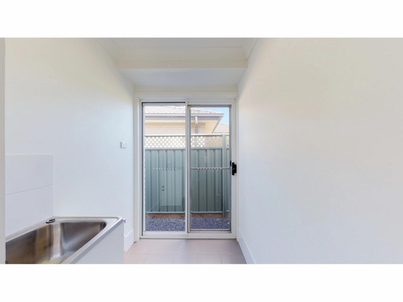 22 Dalbeattie Crescent, Dubbo NSW 2830