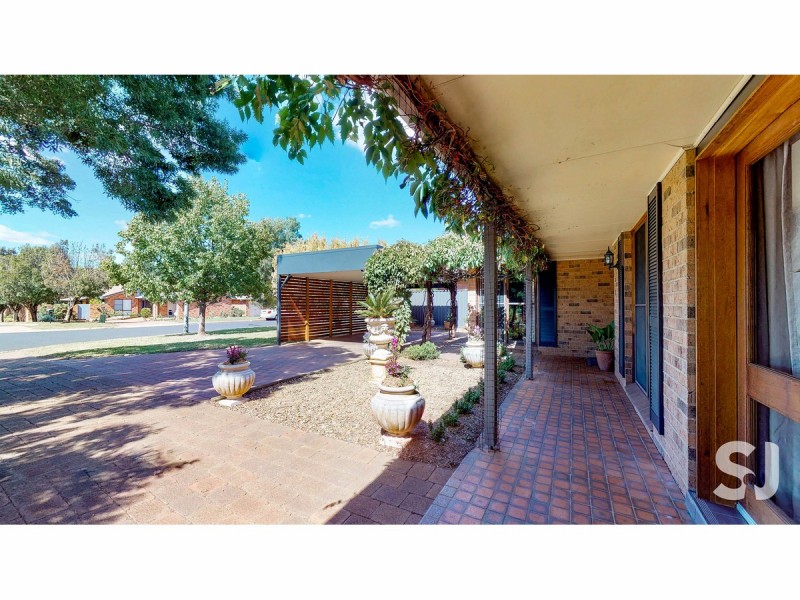 10 Tarlow Avenue, Dubbo NSW 2830