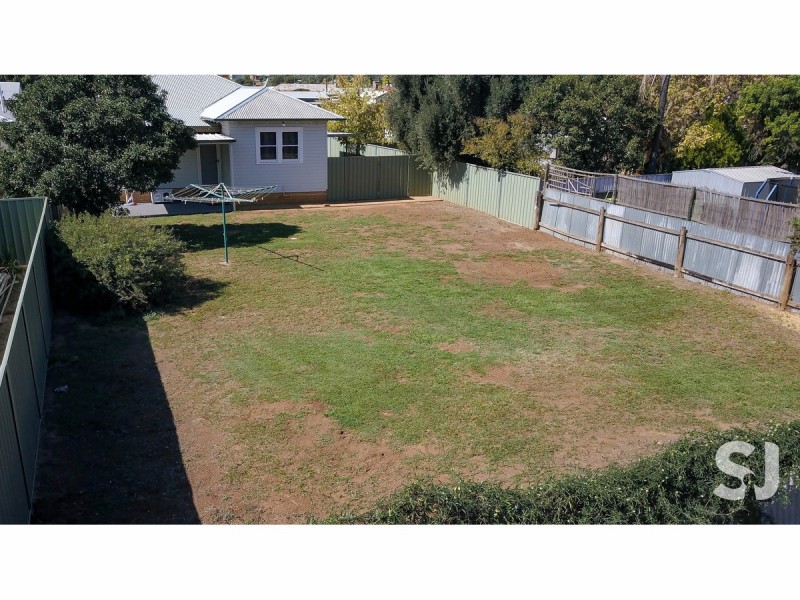21 Gipps Street, Dubbo NSW 2830