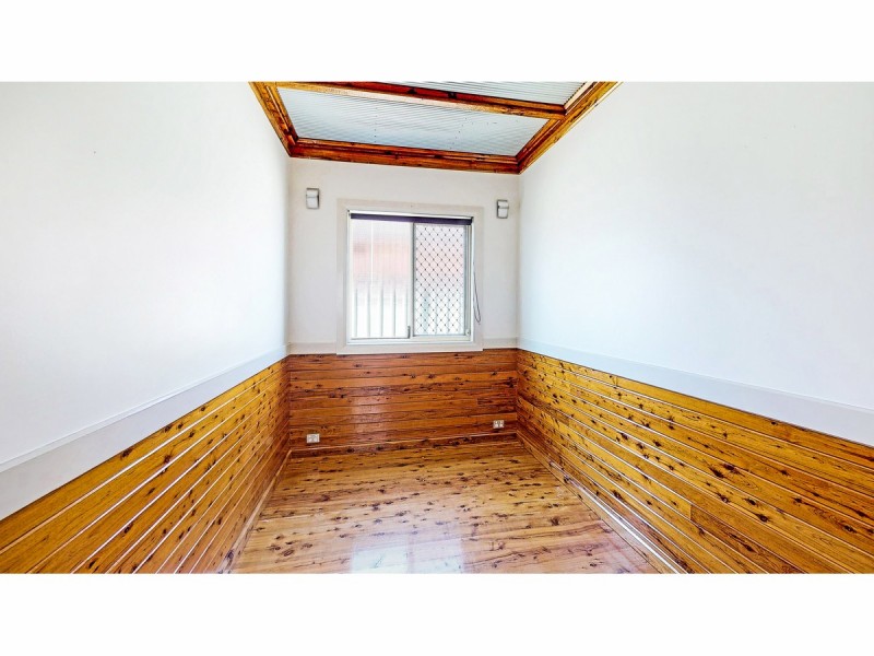 43 Sterling Street, Dubbo NSW 2830