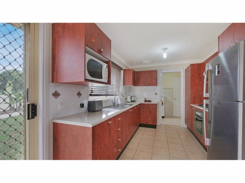 105 Oak Crescent, Narromine NSW 2821