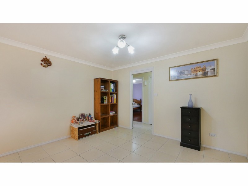 105 Oak Crescent, Narromine NSW 2821