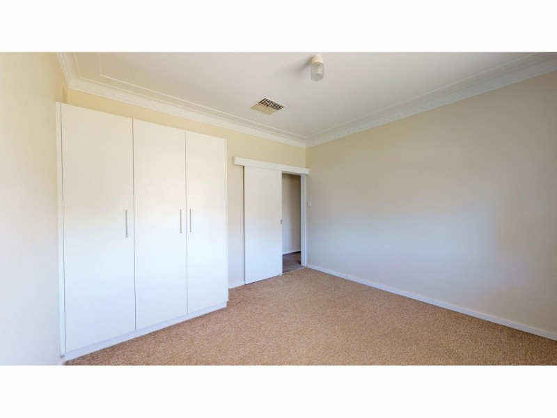 4 Gipps Street, Dubbo NSW 2830