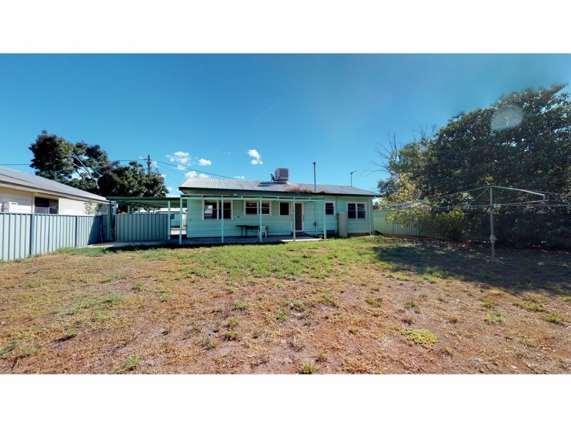 4 Gipps Street, Dubbo NSW 2830
