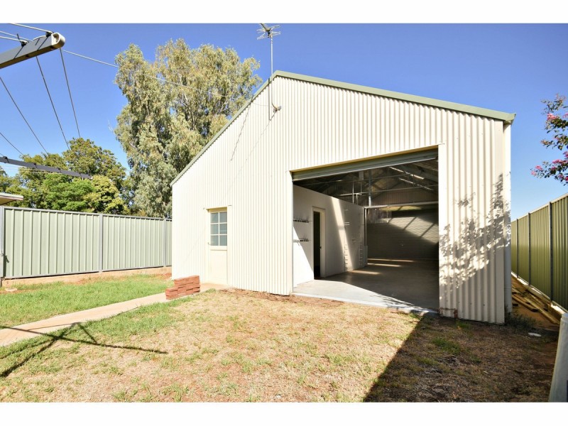 43 Sterling Street, Dubbo NSW 2830