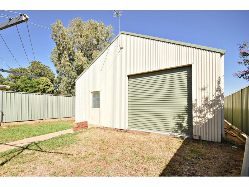 43 Sterling Street, Dubbo NSW 2830