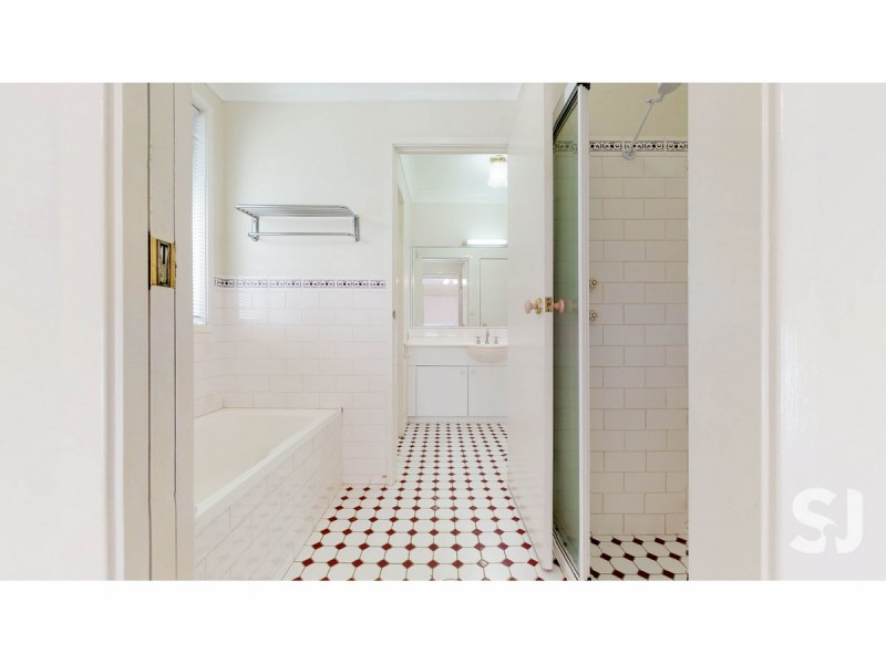 12 Kestrel Close, Dubbo NSW 2830