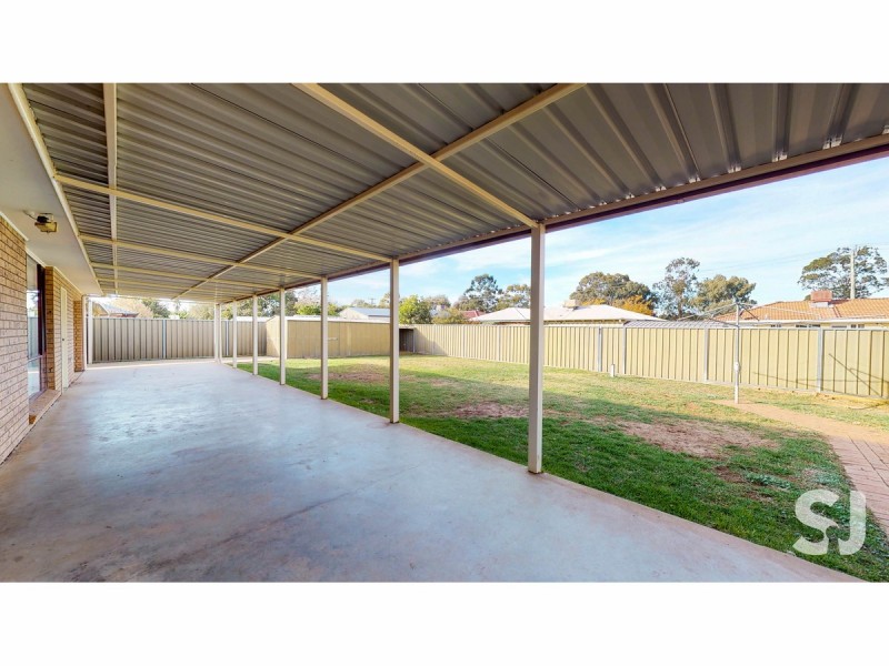 12 Kestrel Close, Dubbo NSW 2830