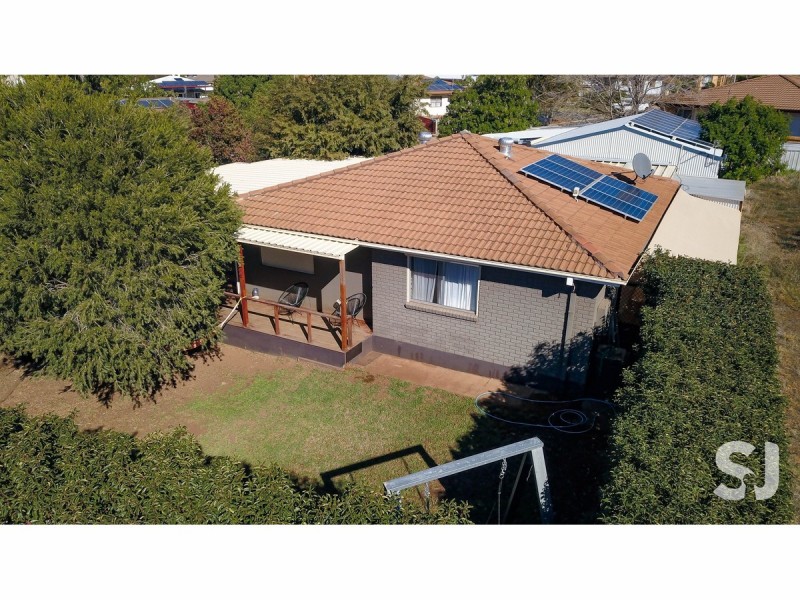 6 Salter Drive, Dubbo NSW 2830