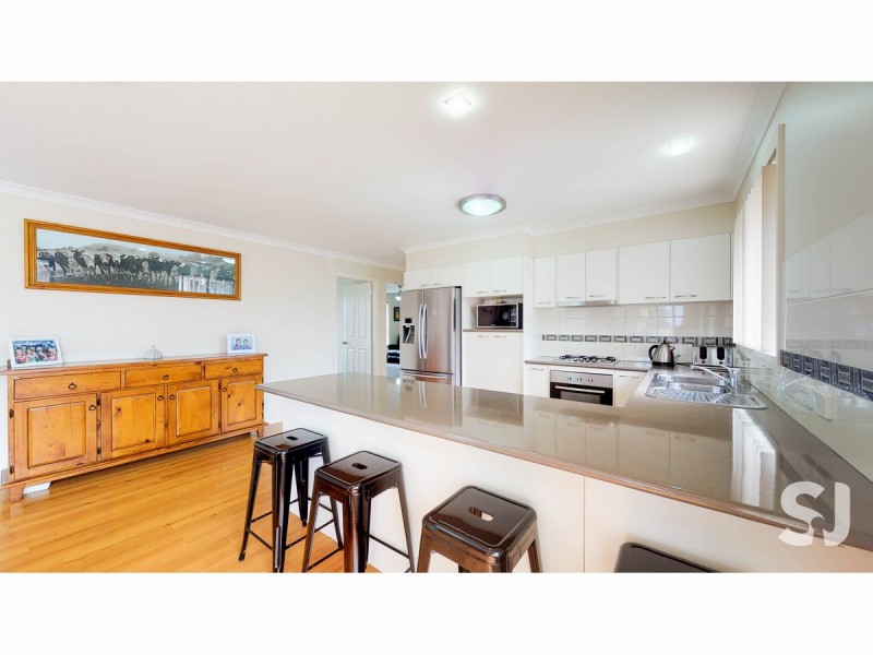 37 Catherine Drive, Dubbo NSW 2830