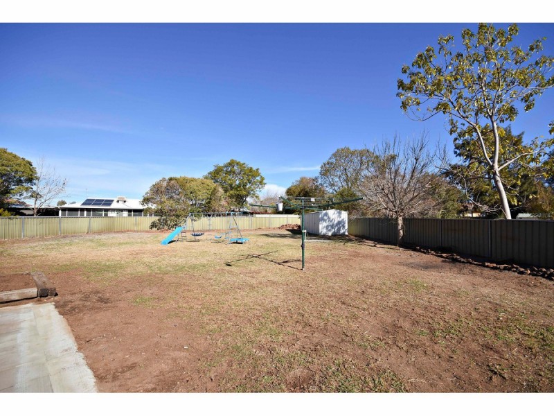 27 Pegasus Place, Dubbo NSW 2830