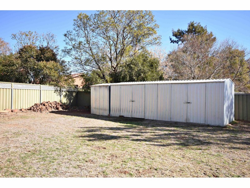 27 Pegasus Place, Dubbo NSW 2830