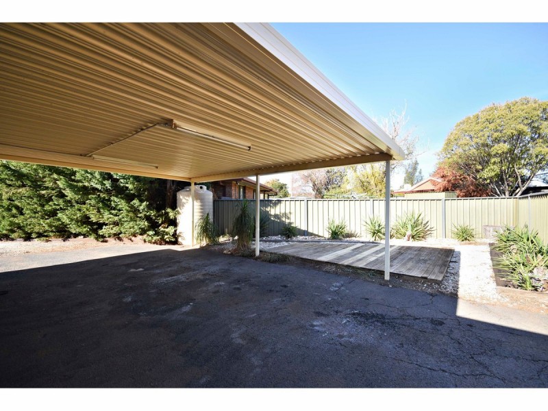 27 Pegasus Place, Dubbo NSW 2830
