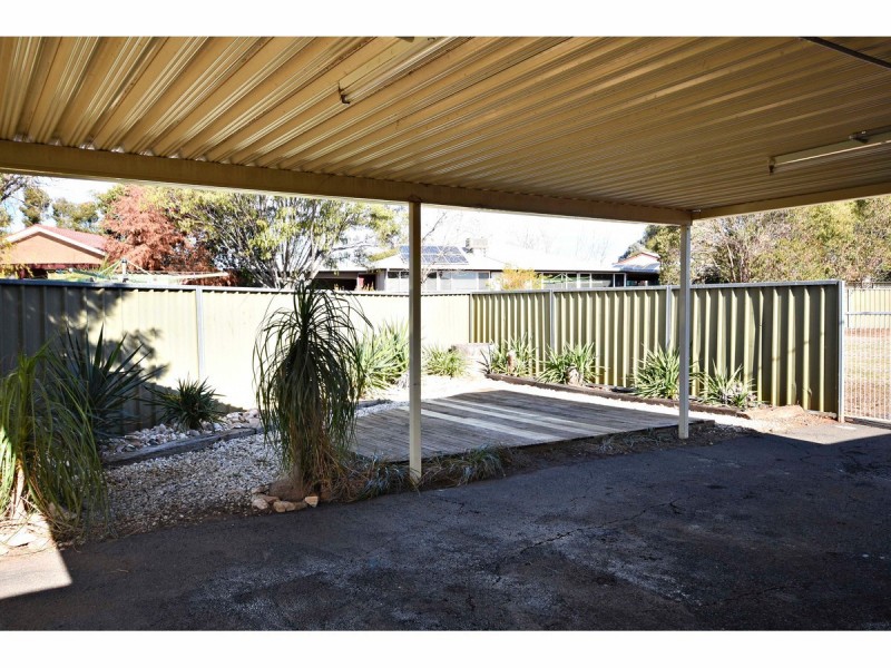 27 Pegasus Place, Dubbo NSW 2830