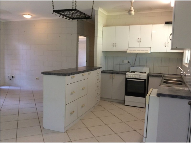 17 Strawbridge Crescent, Moulden NT 0830