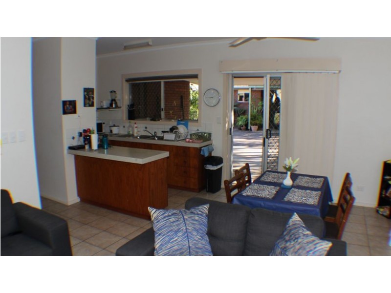 Coconut Grove NT 0810