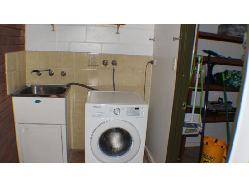 Coconut Grove NT 0810