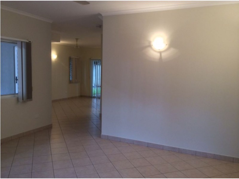 9/5 St John Court, The Gardens NT 0820