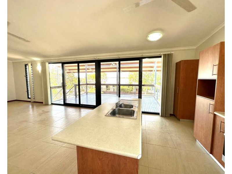 71 Matla Crescent, Lyons NT 0810