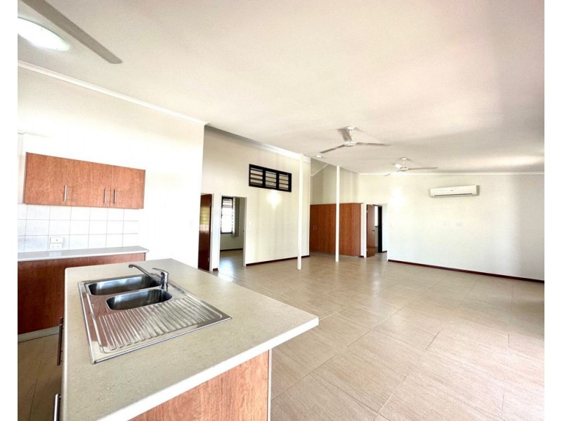71 Matla Crescent, Lyons NT 0810