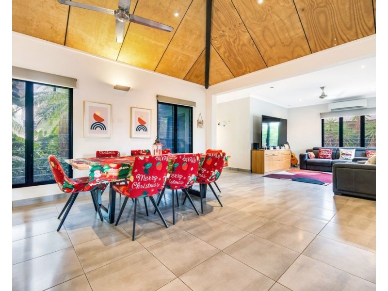 8 Gumulala Street, Lyons NT 0810