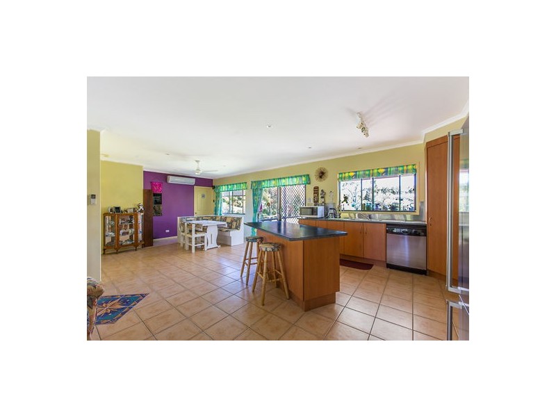 11 Mayflower Court, Cooloola Cove QLD 4580